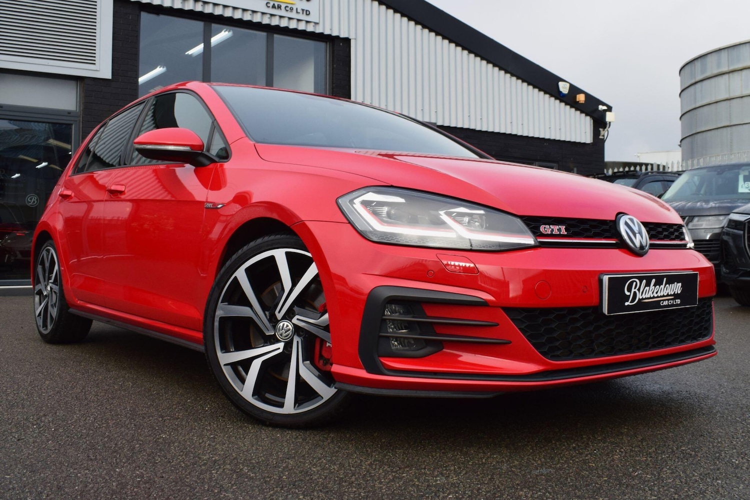 Used Volkswagen Golf 2017 for sale - 77278613: Photo 3