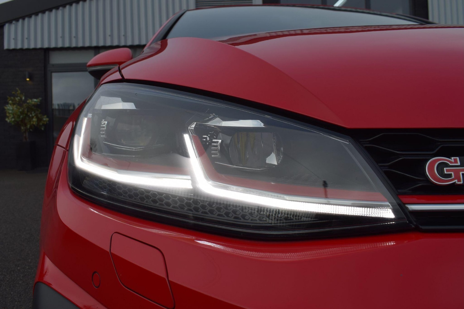 Used Volkswagen Golf 2017 for sale - 77278613: Photo 32