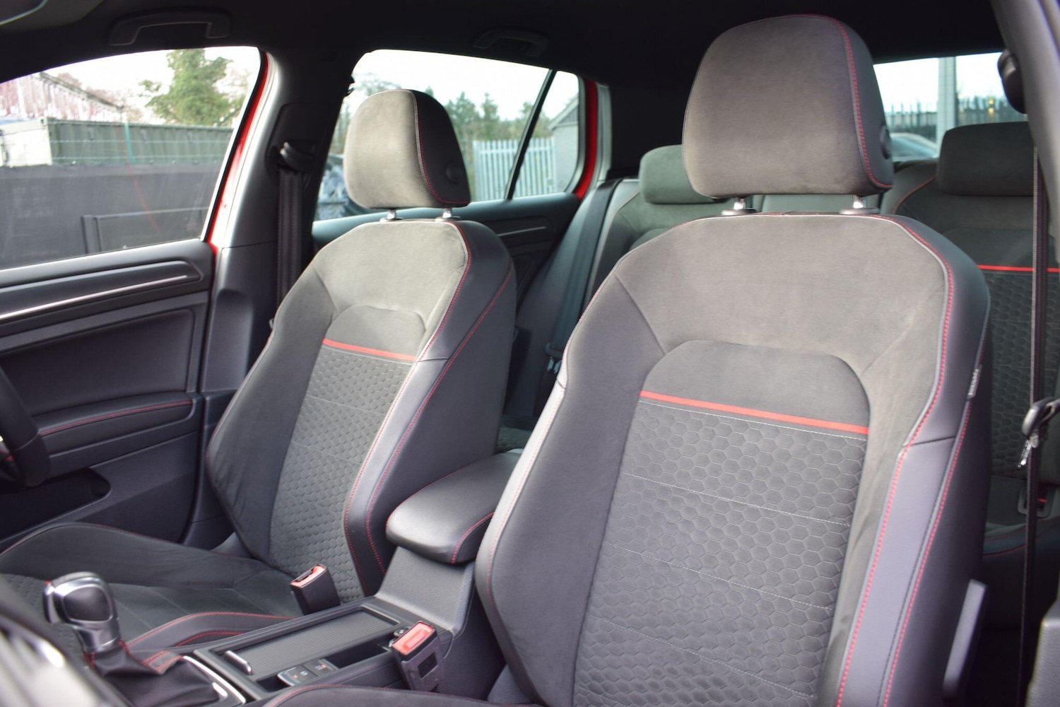 Used Volkswagen Golf 2017 for sale - 77278613: Photo 7