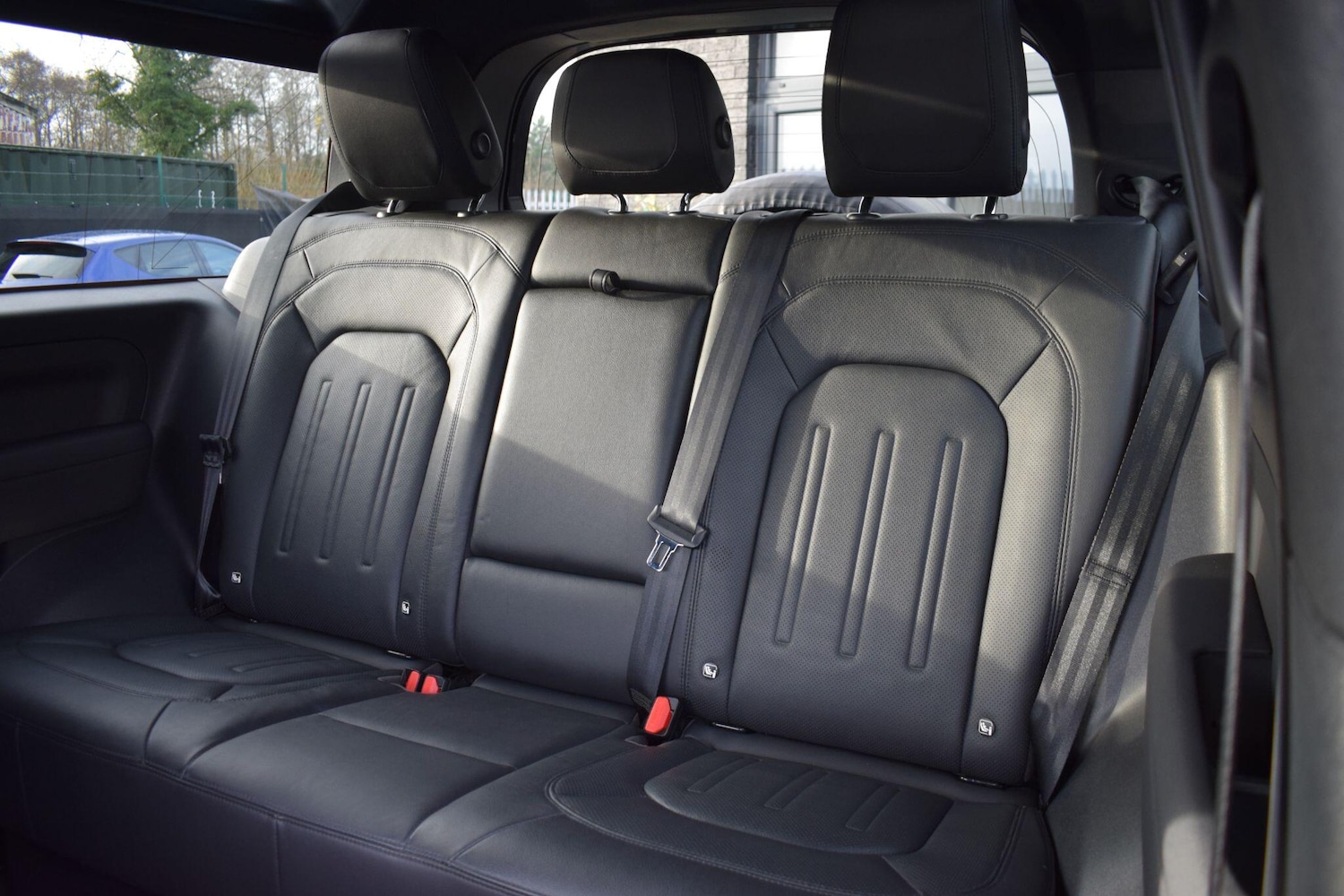 Used Land Rover Defender 2021 for sale - 76965018: Photo 25