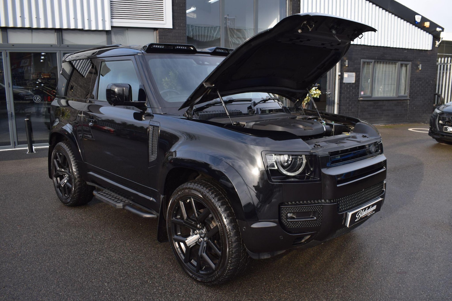 Used Land Rover Defender 2021 for sale - 76965018: Photo 28