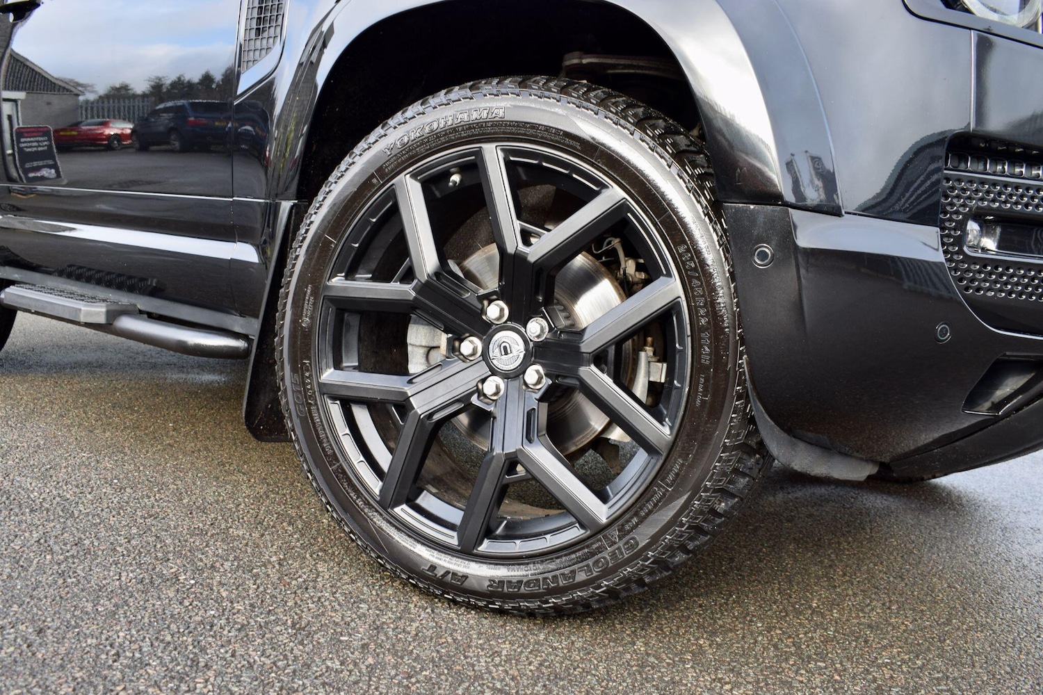 Used Land Rover Defender 2021 for sale - 76965018: Photo 32