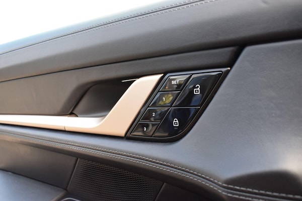 Used Porsche Taycan for sale - 76314460: Photo 10