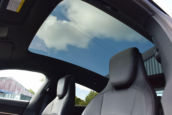 Used Porsche Taycan for sale - 76314460: Photo 18