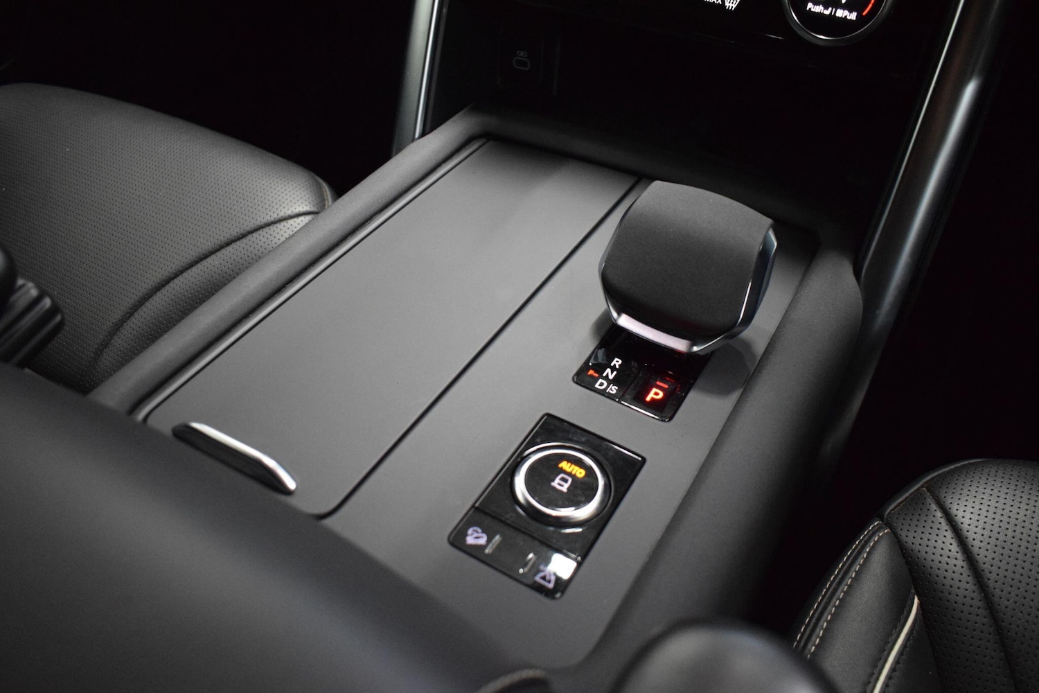 Used Land Rover Discovery 2022 for sale - 77060352: Photo 13