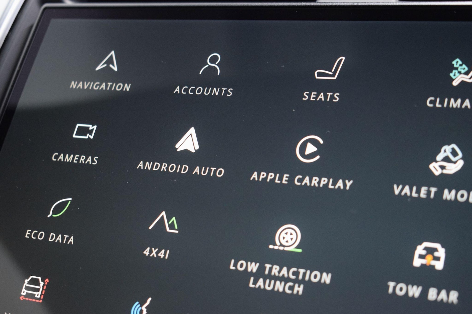 Used Land Rover Discovery 2022 for sale - 77060352: Photo 17