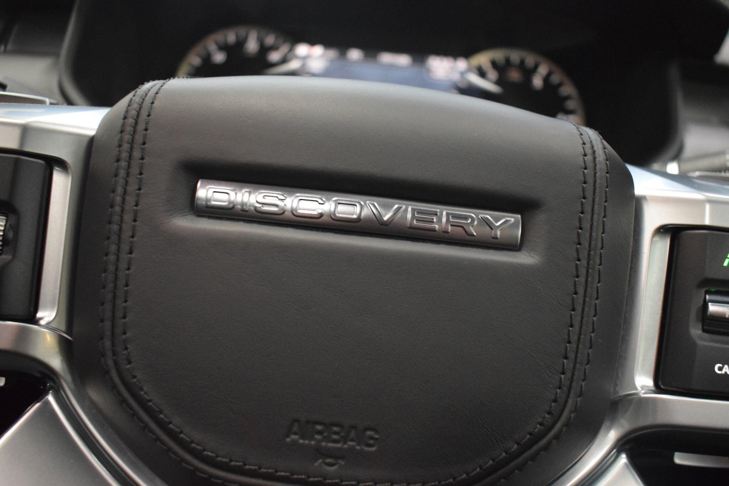 Used Land Rover Discovery 2022 for sale - 77060352: Photo 23