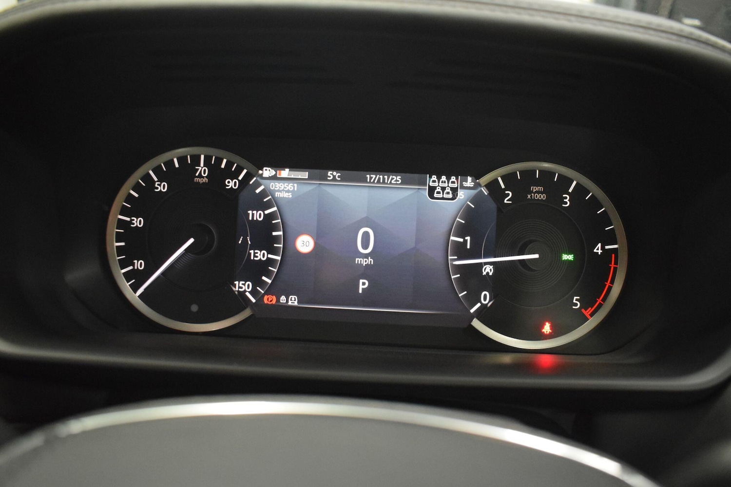 Used Land Rover Discovery 2022 for sale - 77060352: Photo 24