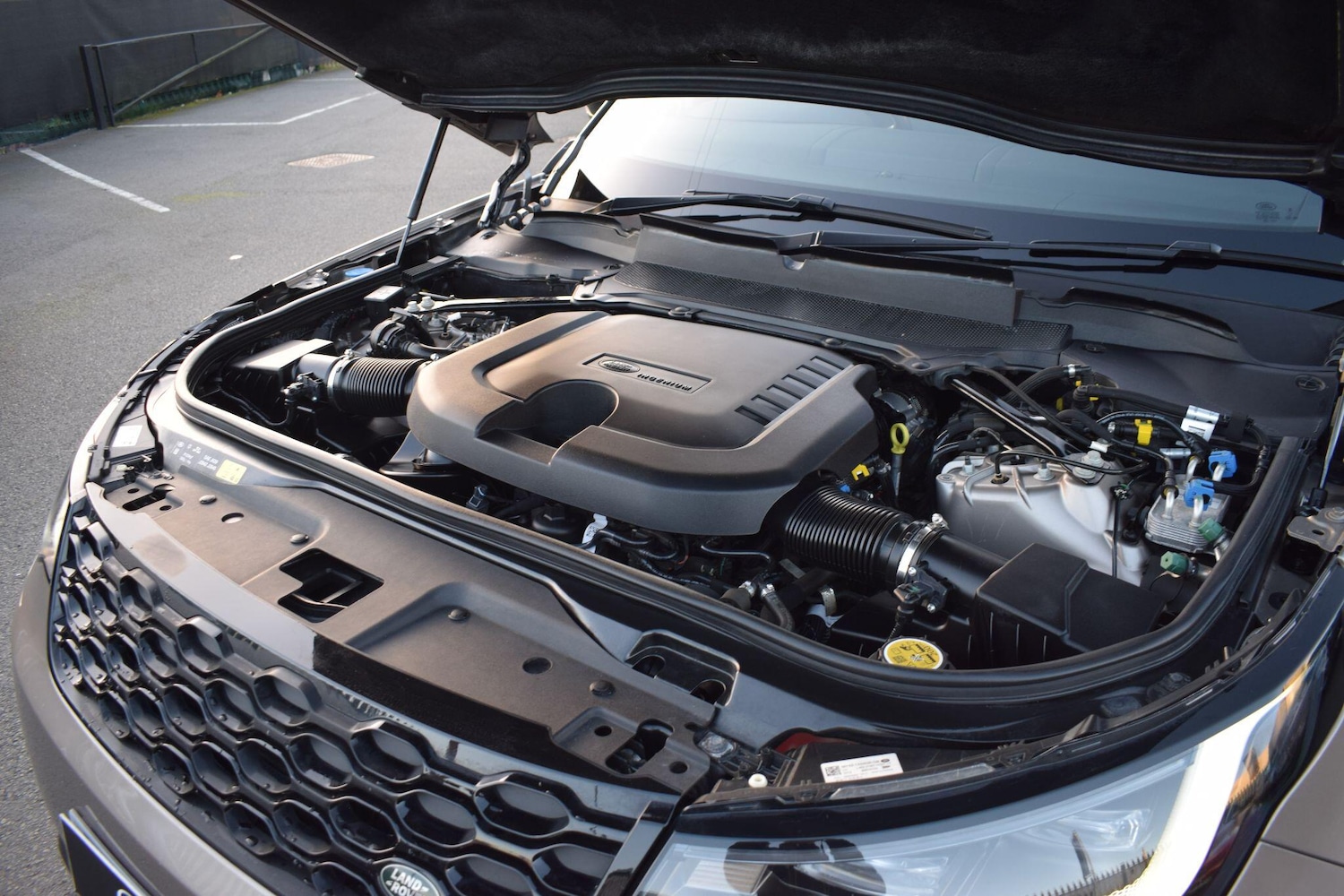 Used Land Rover Discovery 2022 for sale - 77060352: Photo 31