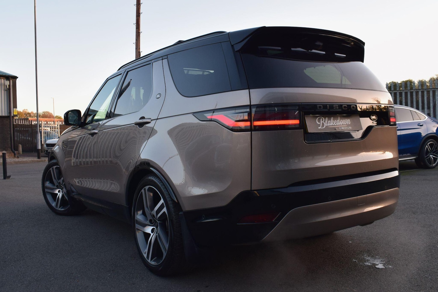 Used Land Rover Discovery 2022 for sale - 77060352: Photo 4