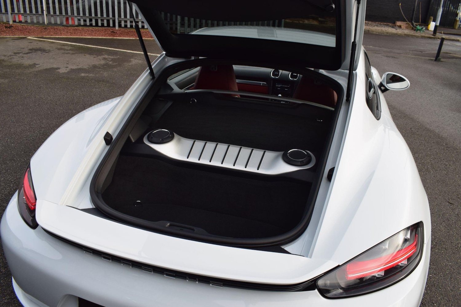 Used Porsche Cayman 2017 for sale - 77203426: Photo 24