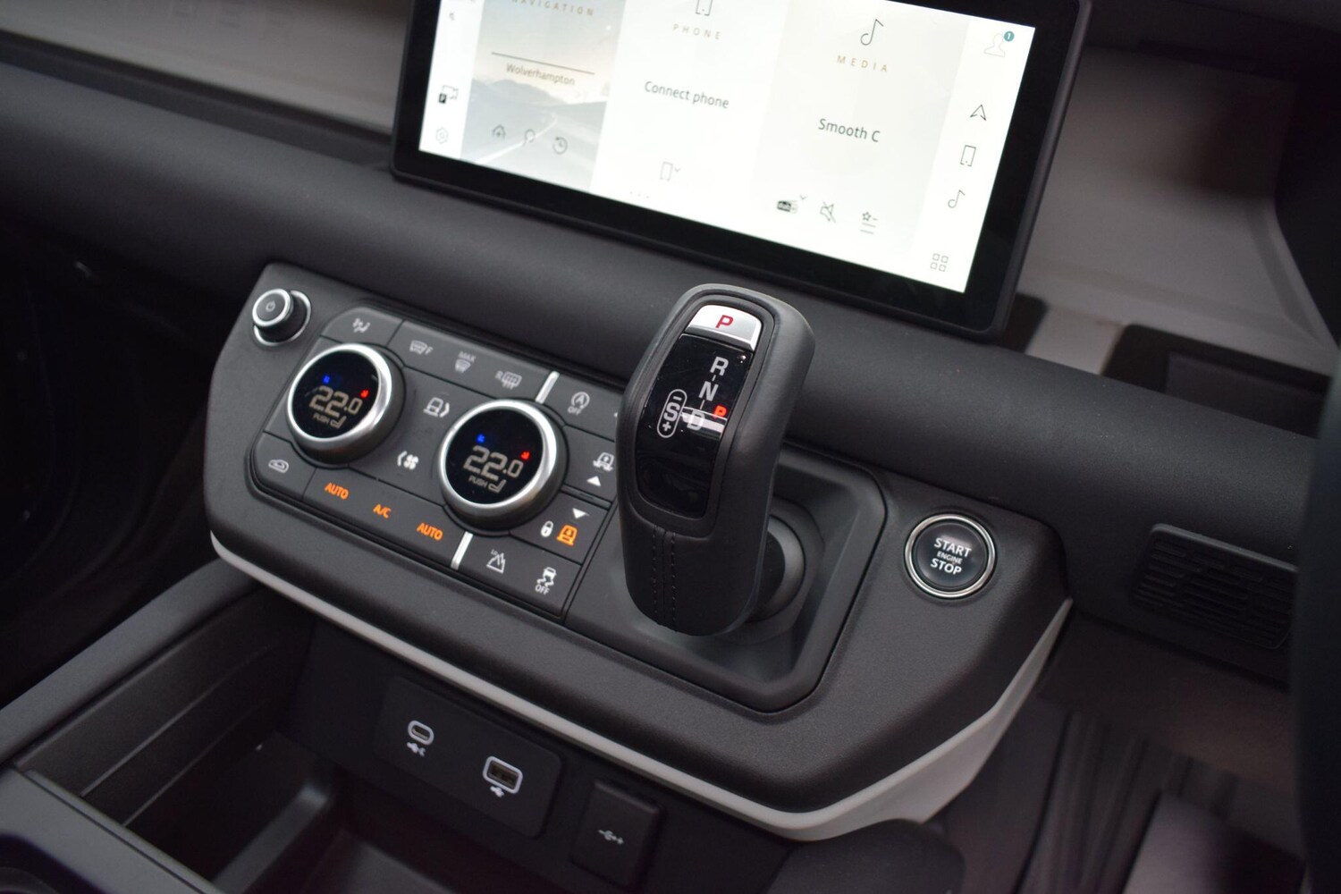 Used Land Rover Defender 2022 for sale - 77598381: Photo 12