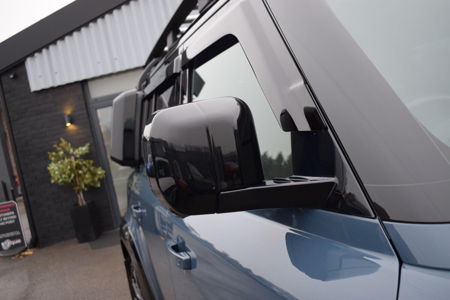 Used Land Rover Defender 2022 for sale - 77598381: Photo 32