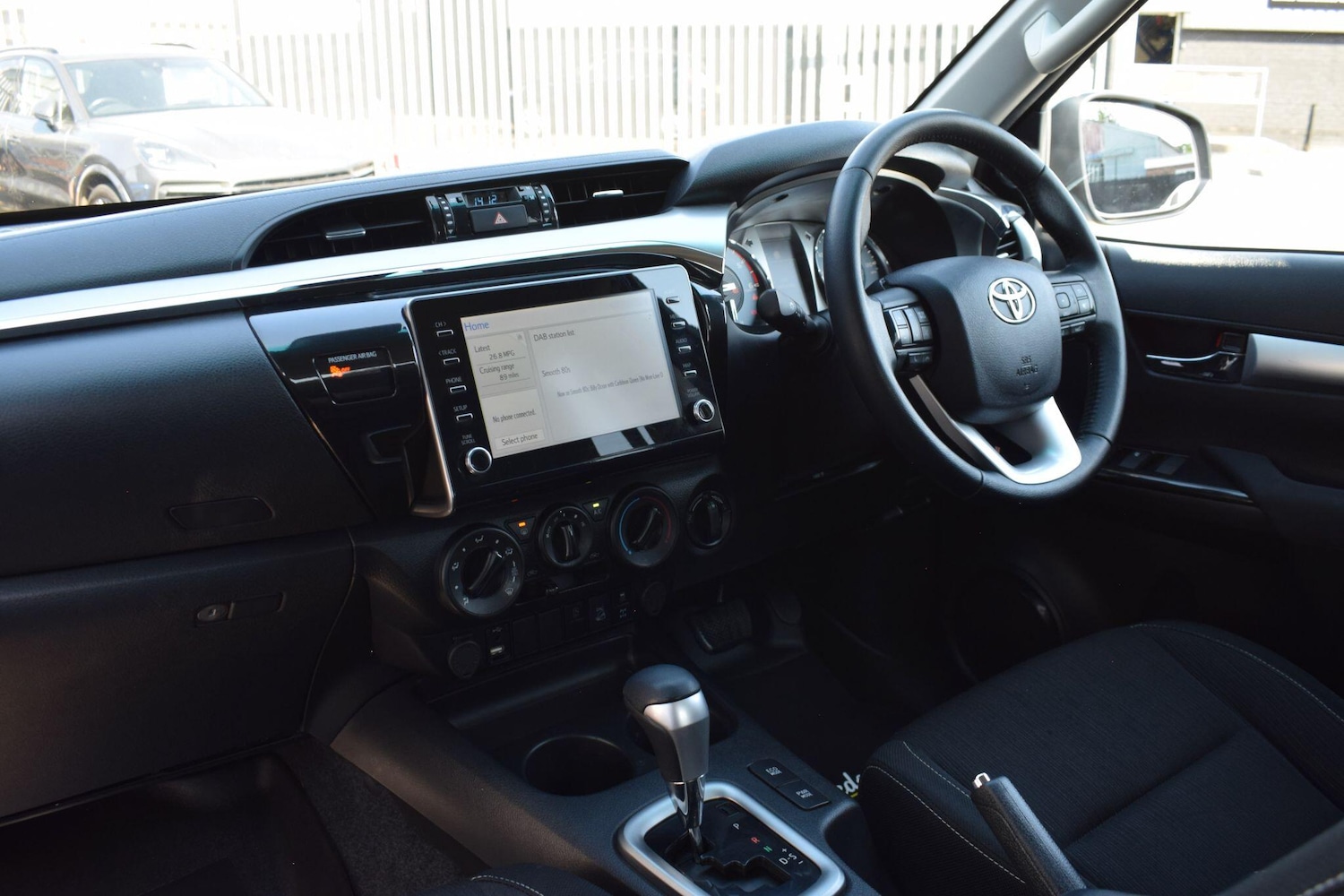 Used Toyota Hilux 2021 for sale - 77279873: Photo 9