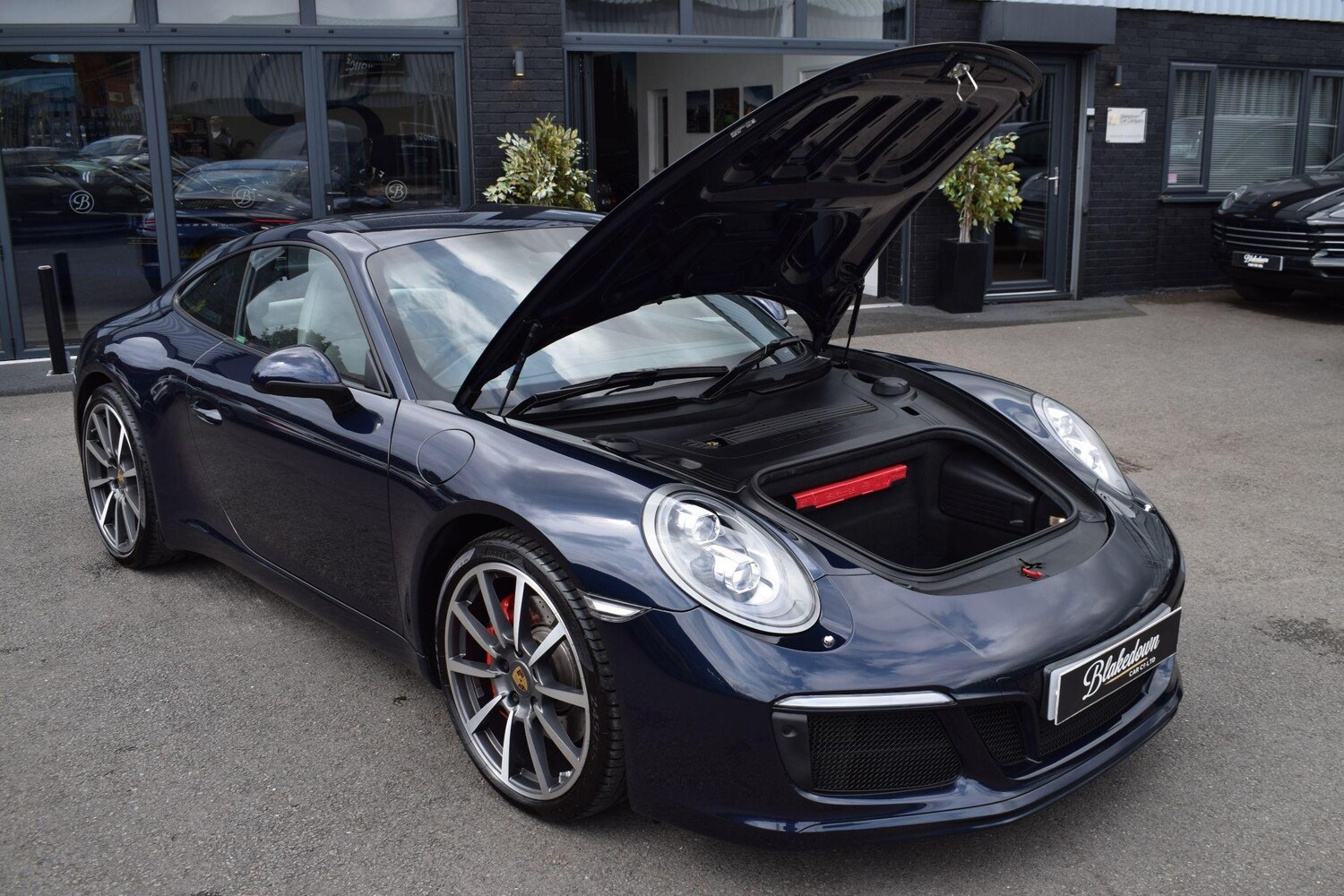 Used Porsche 911 2017 for sale - 76189043: Photo 49