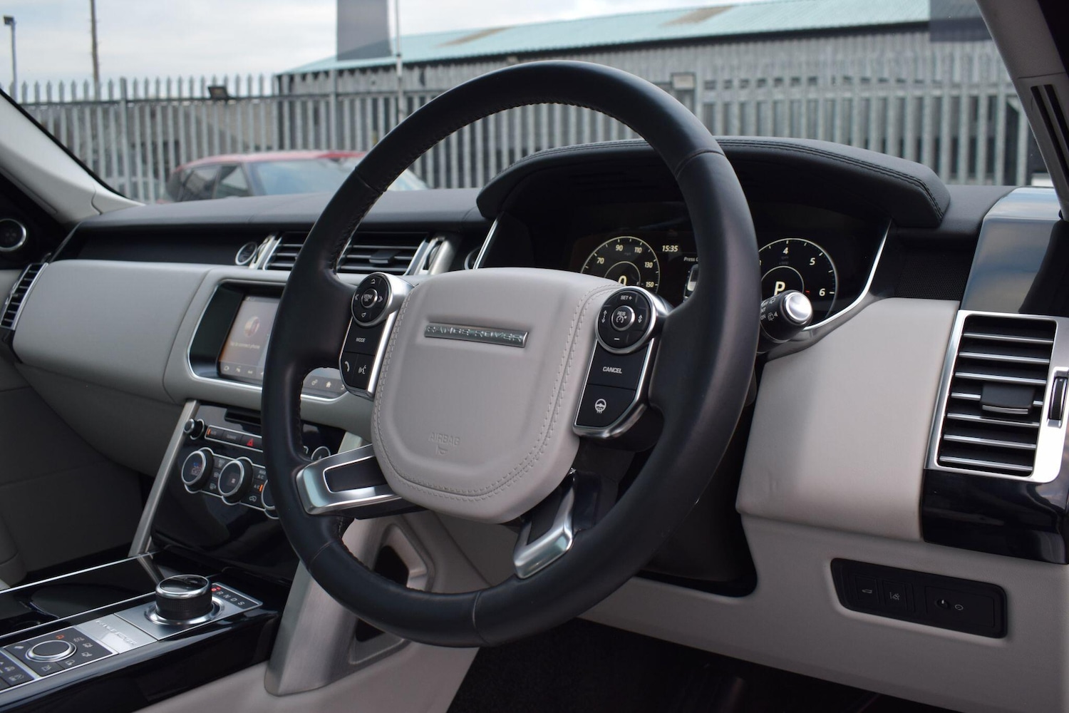 Used Land Rover Range Rover 2017 for sale - 76538863: Photo 8