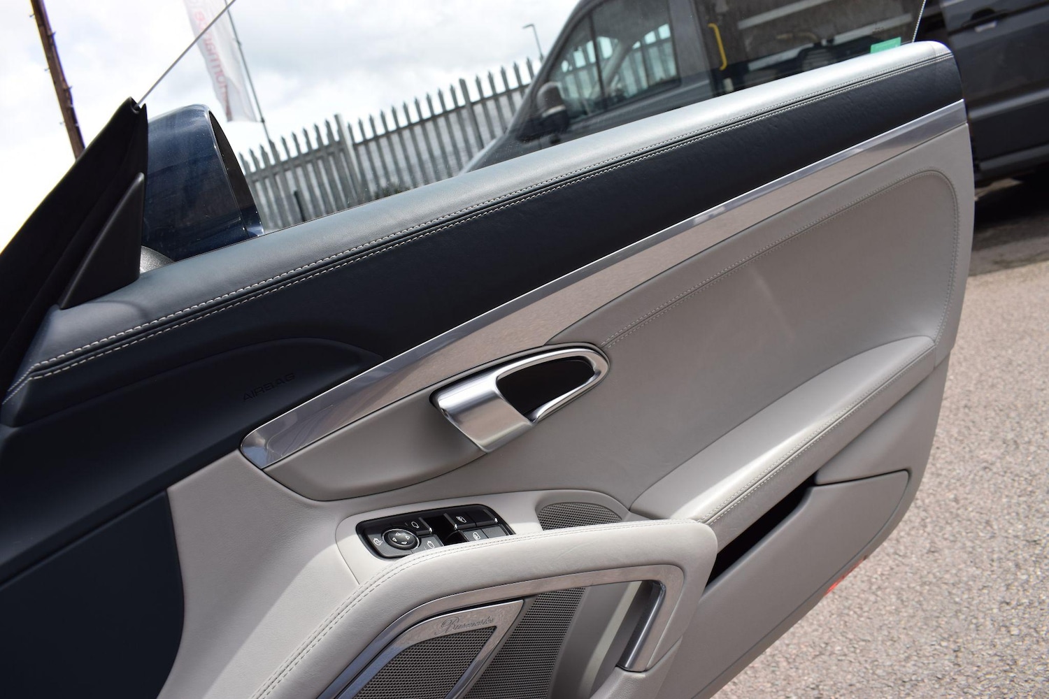 Used Porsche 911 2017 for sale - 76473341: Photo 22