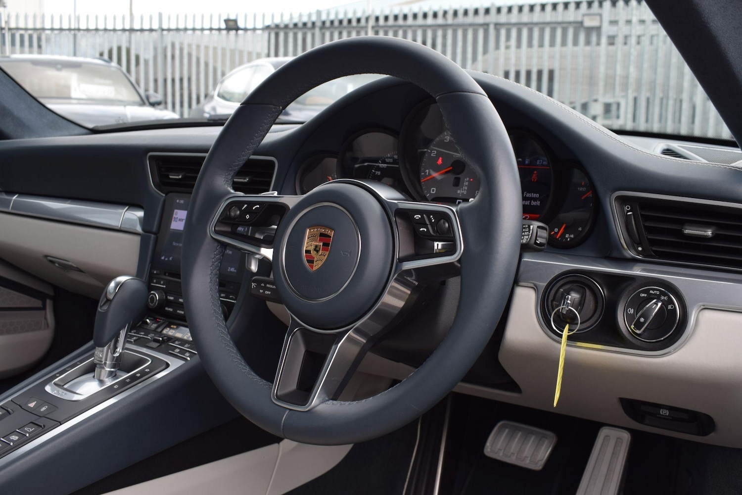 Used Porsche 911 2017 for sale - 76473341: Photo 9