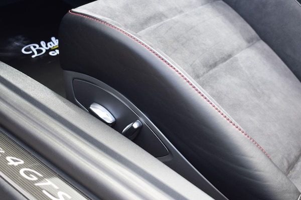 Used Porsche 911 2018 for sale - 76246531: Photo 16