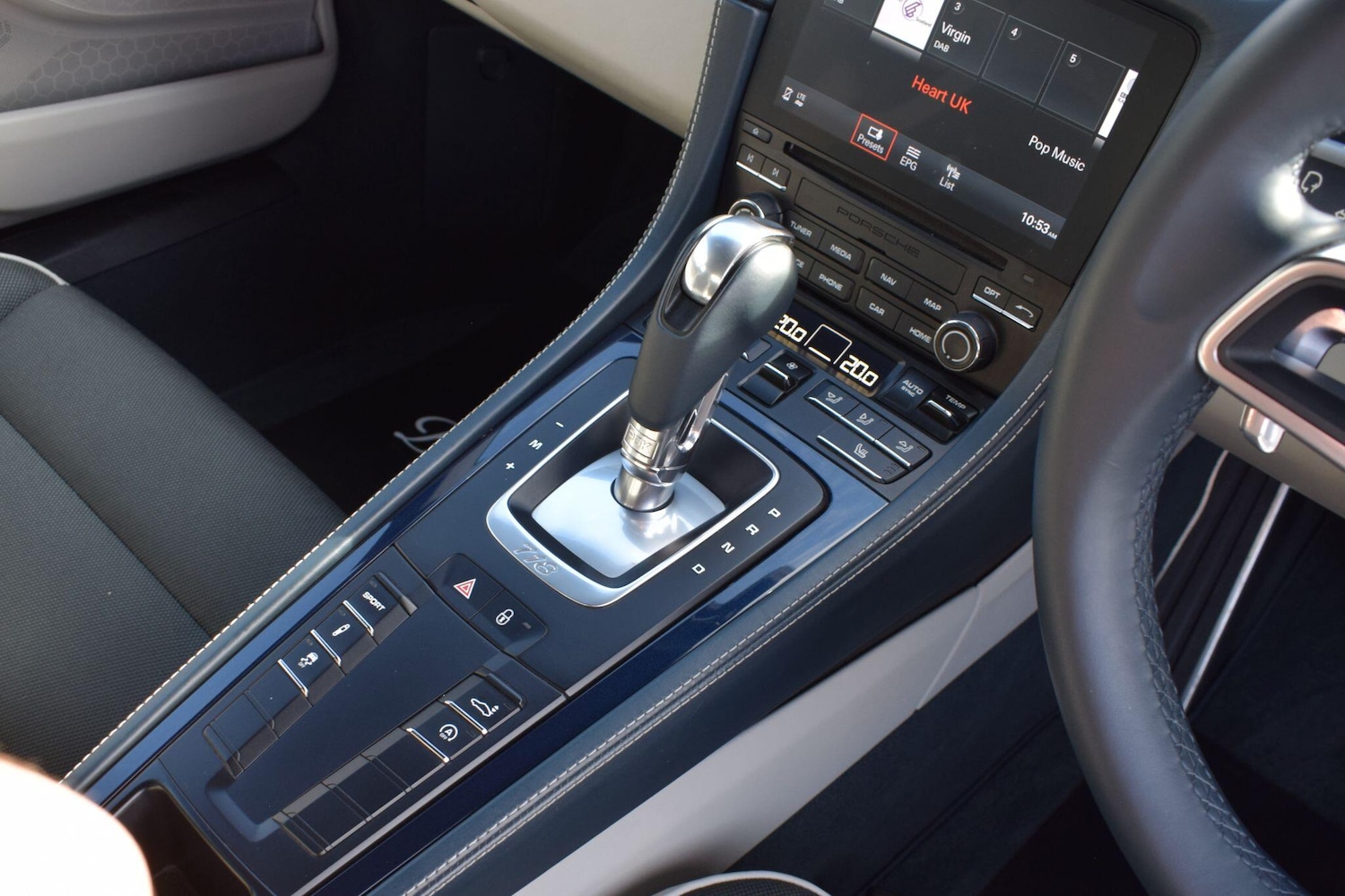 Used Porsche 718 Cayman 2018 for sale - 76389308: Photo 12