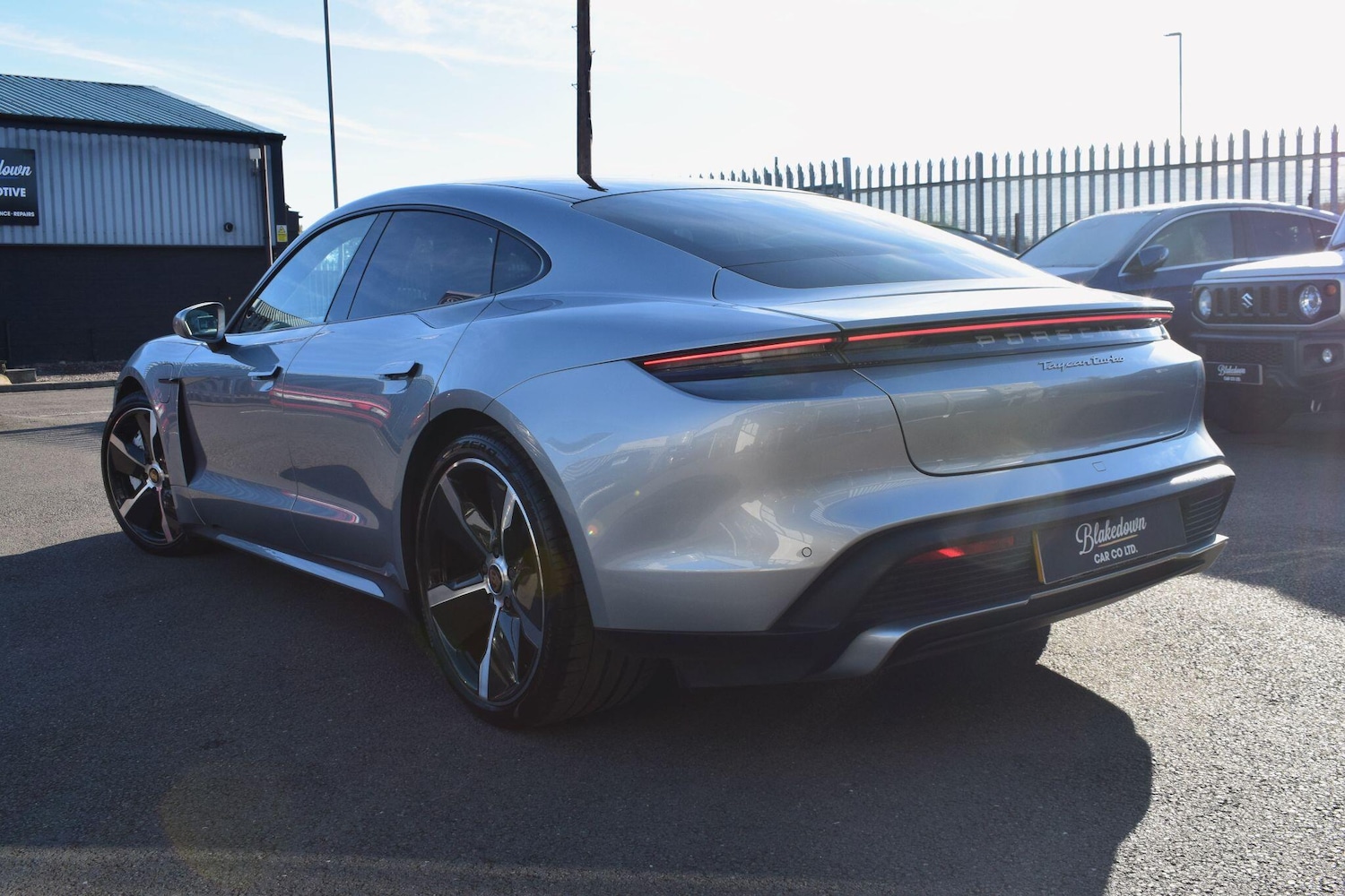 Used Porsche Taycan 2020 for sale - 77290618: Photo 4