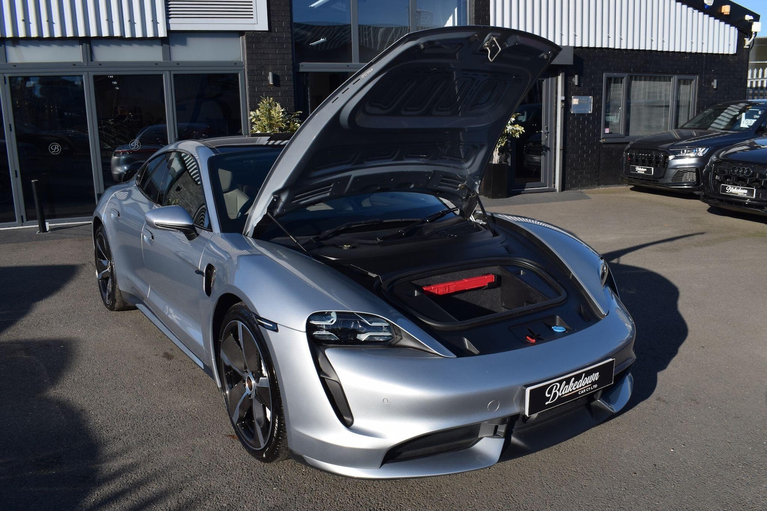 Used Porsche Taycan 2020 for sale - 77290618: Photo 9