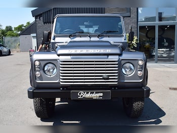 Used Land Rover Defender 2016 for sale - 79520916: Photo