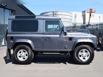 Used Land Rover Defender 2016 for sale - 79520916: Photo