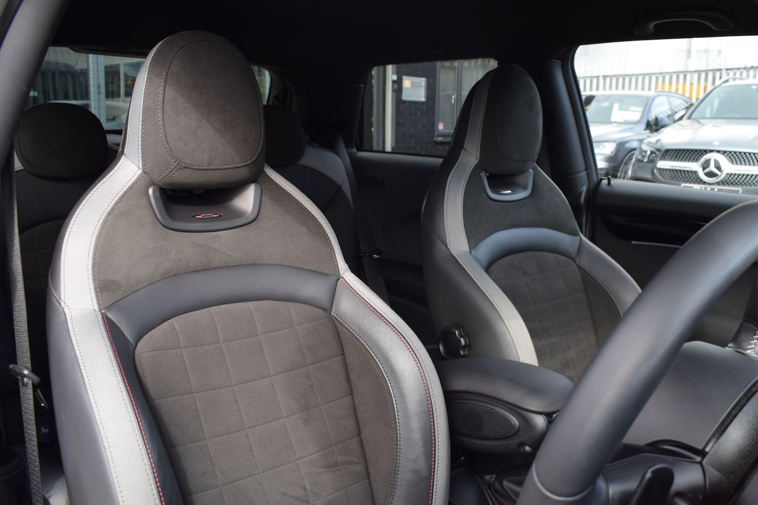 Used MINI Hatch 2022 for sale - 76613280: Photo 8