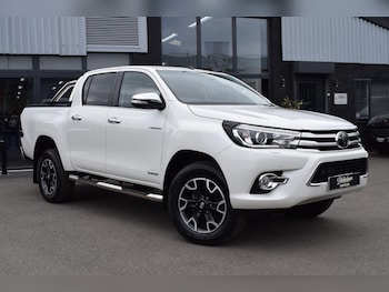 Used Toyota Hilux 2017 for sale - 76976386: Photo