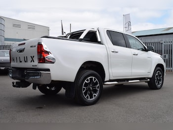 Used Toyota Hilux 2017 for sale - 76976386: Photo