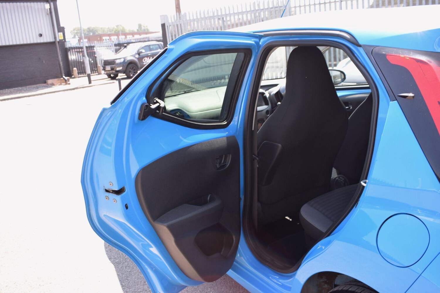 Used Toyota AYGO 2019 for sale - 76371721: Photo 22