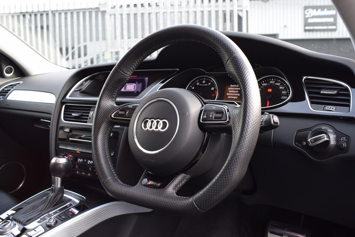 Used Audi RS4 2013 for sale - 76802424: Photo 10