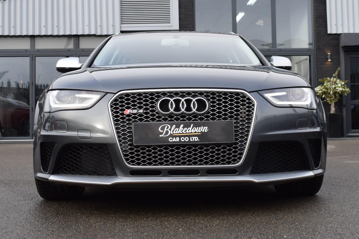 Used Audi RS4 2013 for sale - 76802424: Photo 2