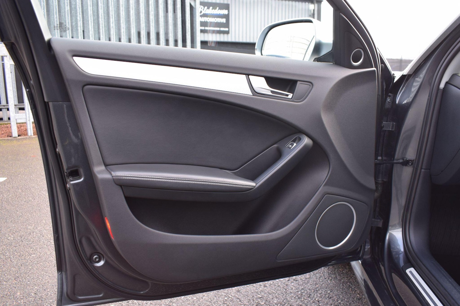 Used Audi RS4 2013 for sale - 76802424: Photo 24