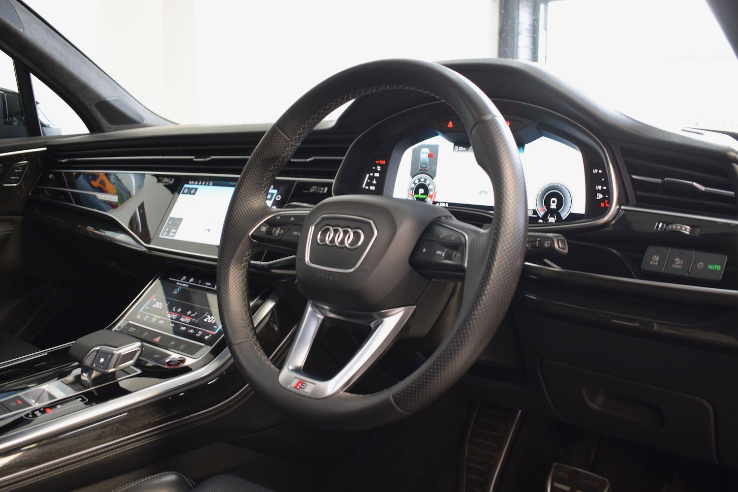 Used Audi SQ7 2021 for sale - 76422873: Photo 9