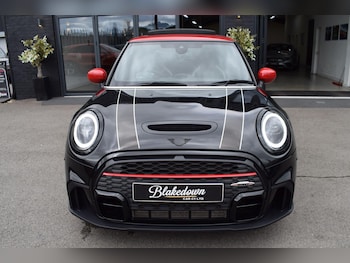 Used MINI Hatch 2023 for sale - 79107237: Photo