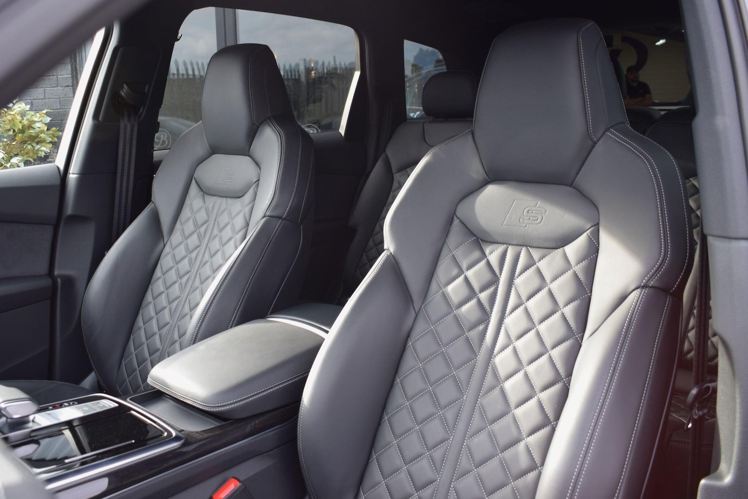 Used Audi SQ7 2025 for sale - 76425680: Photo 8