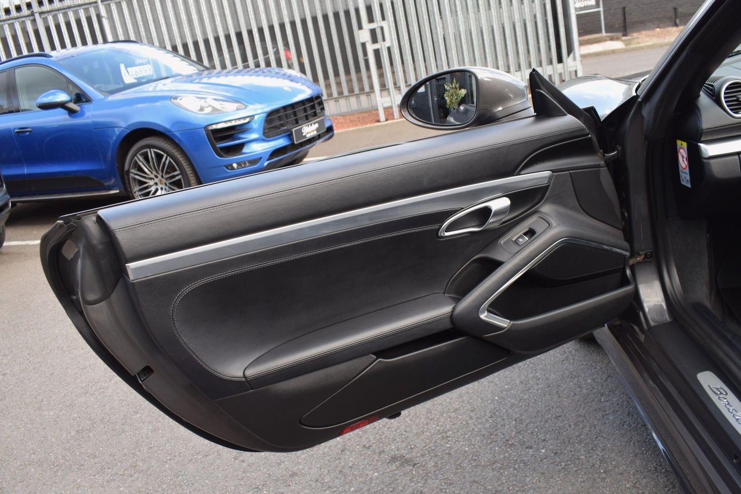 Used Porsche Boxster 2016 for sale - 77060173: Photo 16