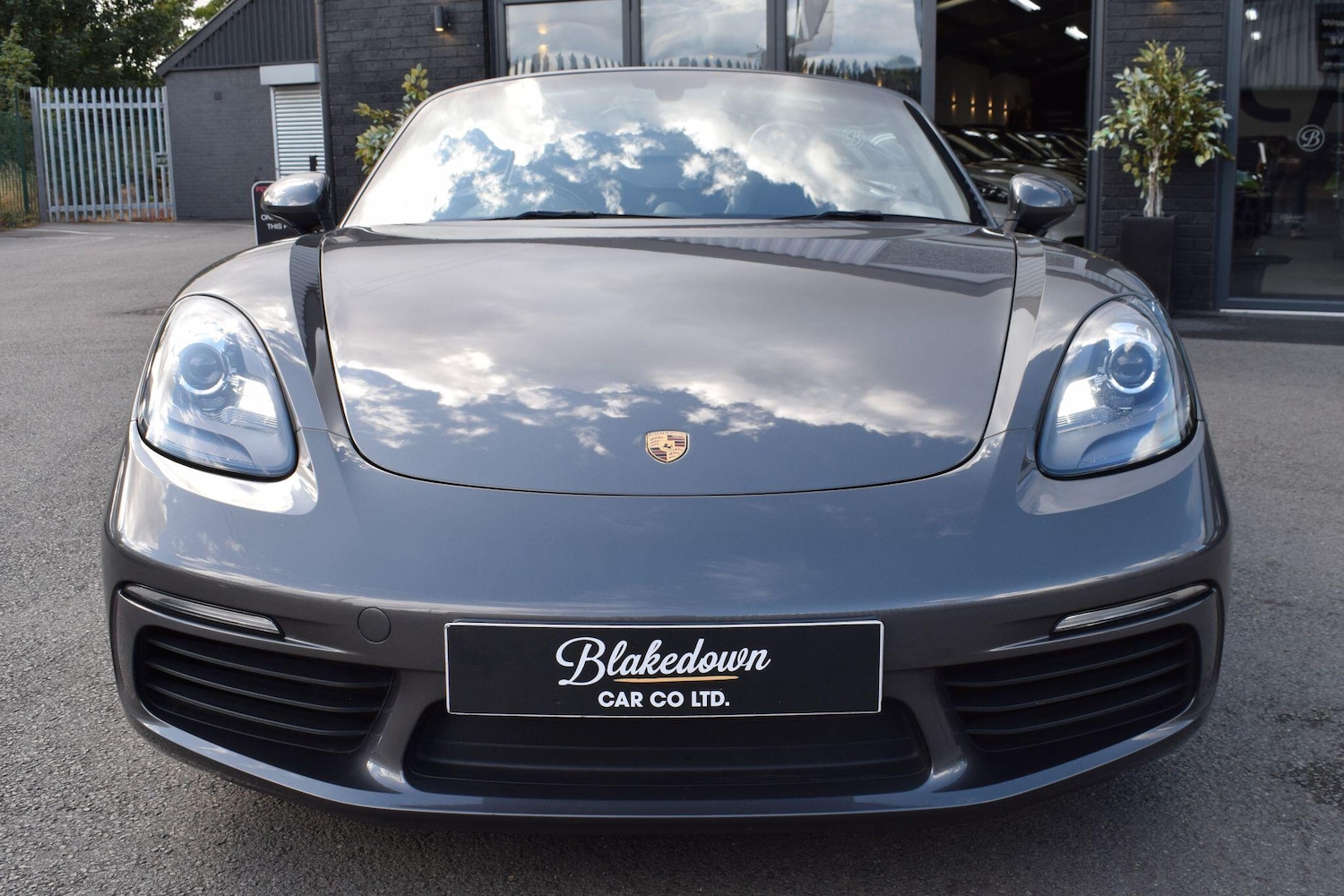 Used Porsche Boxster 2016 for sale - 77060173: Photo 2