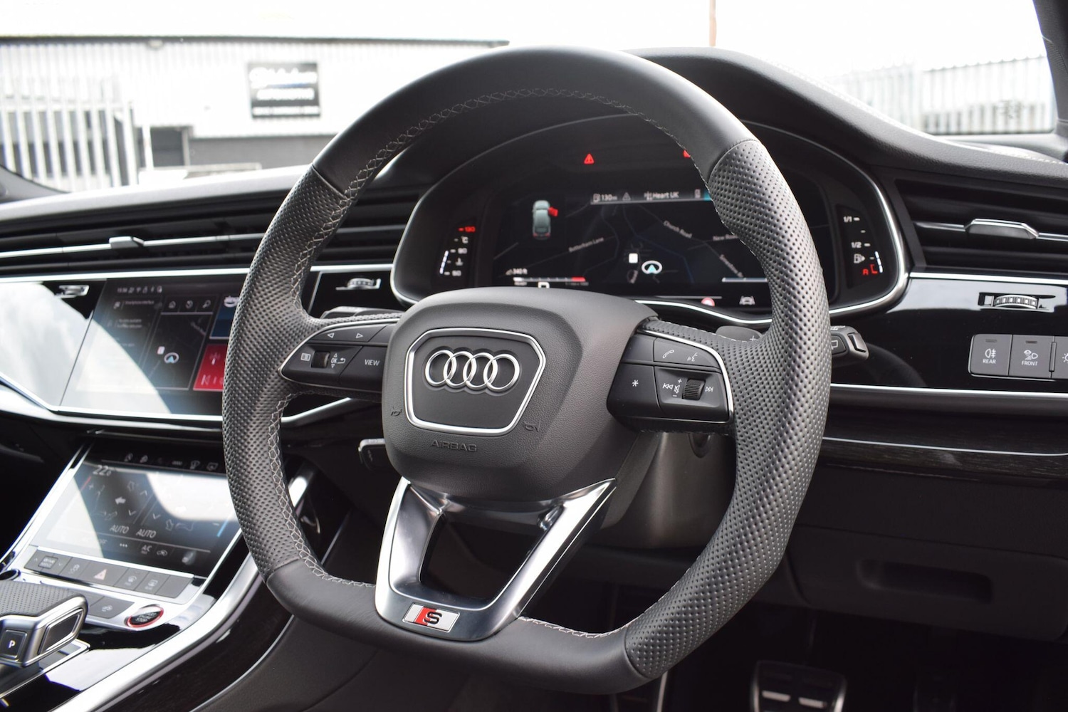 Used Audi SQ7 2025 for sale - 76866353: Photo 13