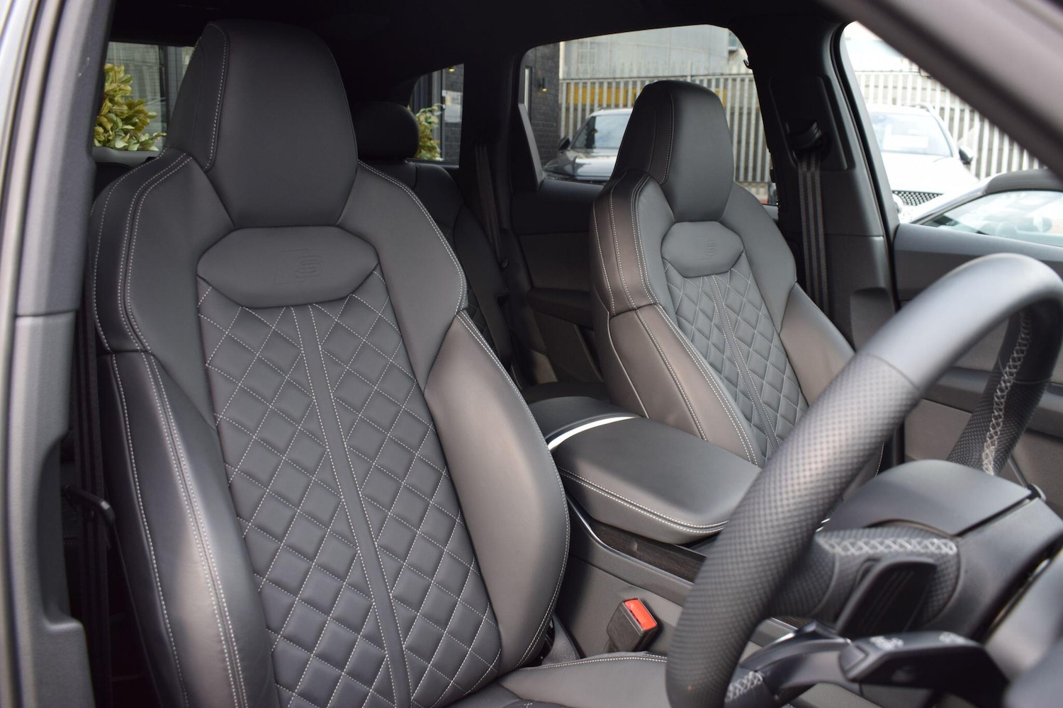 Used Audi SQ7 2025 for sale - 76866353: Photo 6