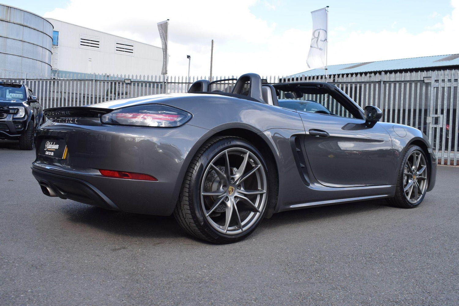Used Porsche 718 Boxster 2016 for sale - 76388652: Photo 4