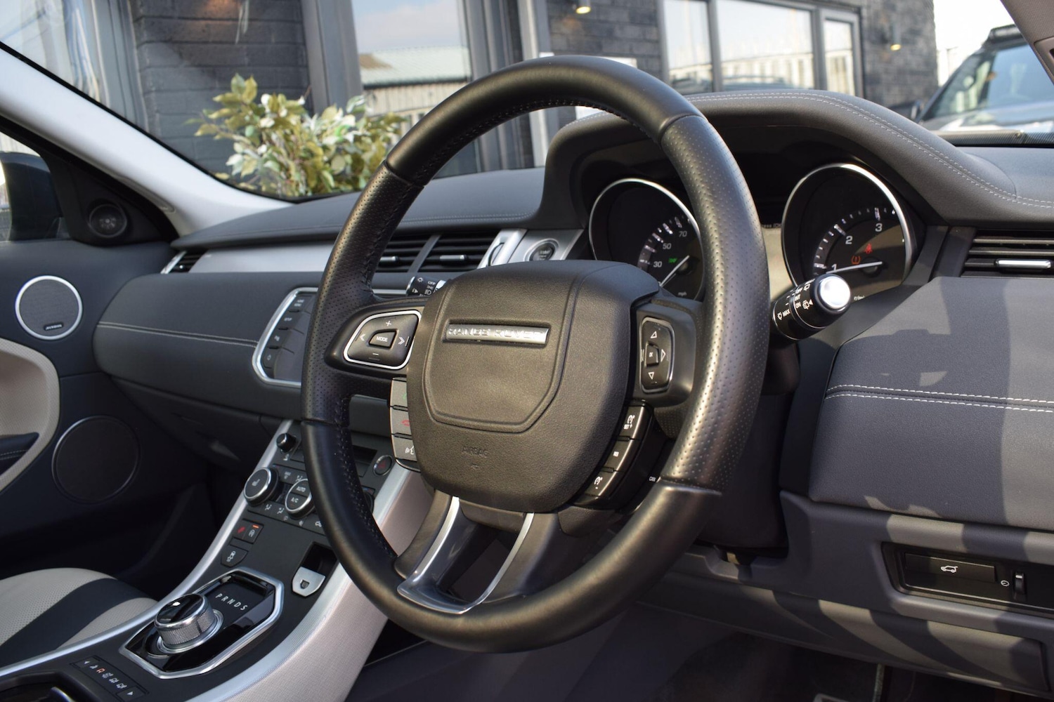 Used Land Rover Range Rover Evoque 2014 for sale - 77977837: Photo 12