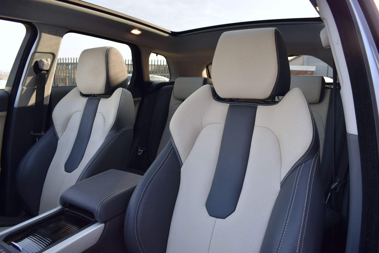 Used Land Rover Range Rover Evoque 2014 for sale - 77977837: Photo 9