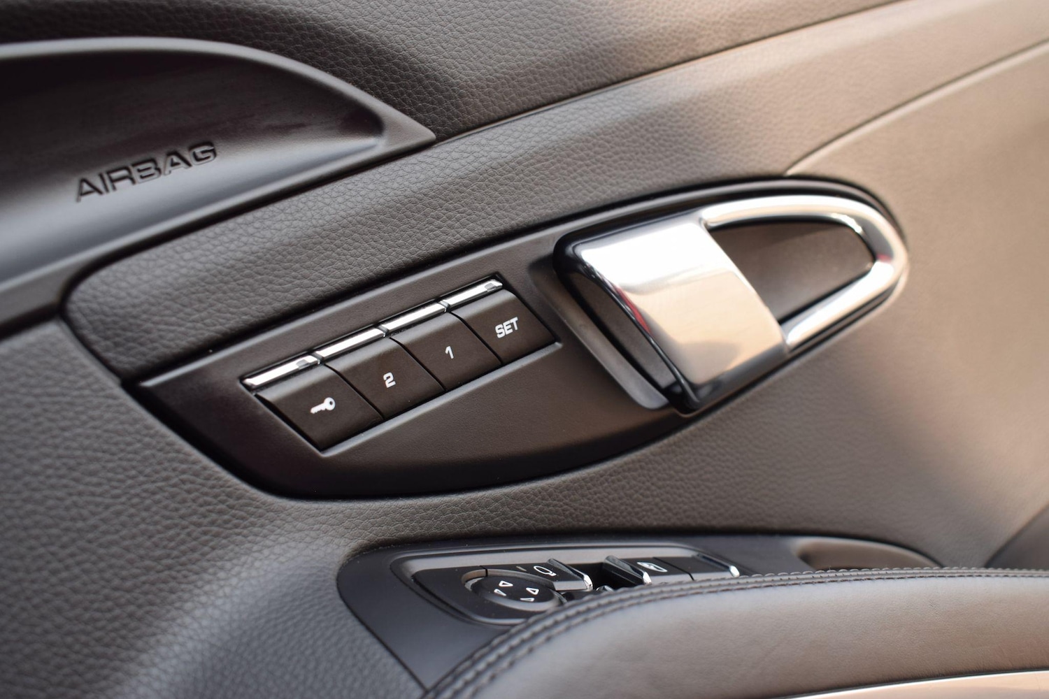 Used Porsche Boxster 2018 for sale - 77098119: Photo 12