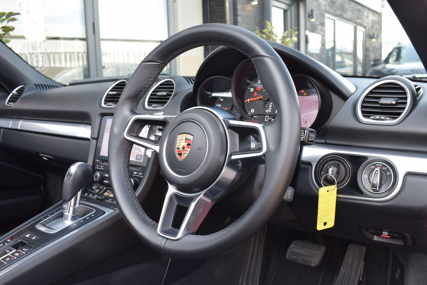 Used Porsche Boxster 2018 for sale - 77098119: Photo 18