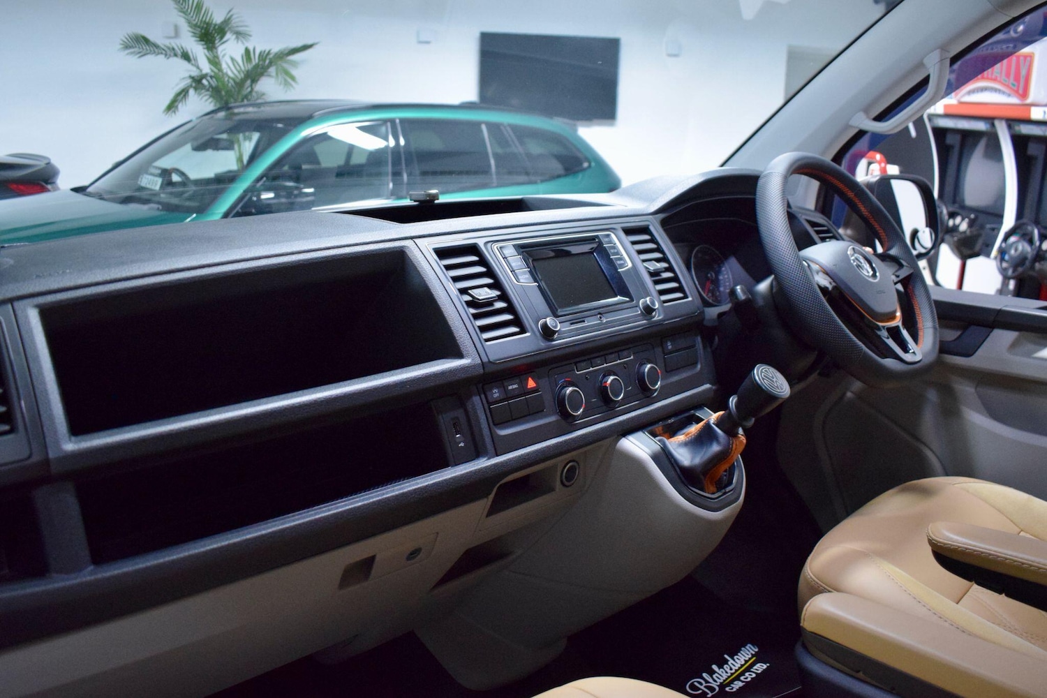 Used Volkswagen Transporter Shuttle 2019 for sale - 77793691: Photo 12