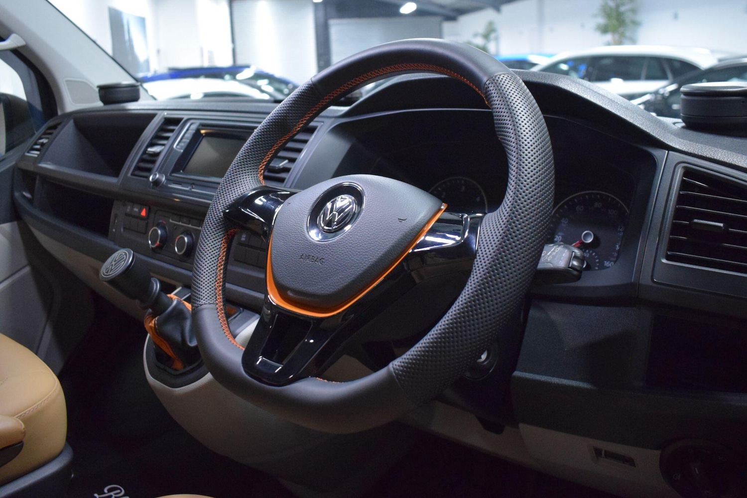 Used Volkswagen Transporter Shuttle 2019 for sale - 77793691: Photo 14