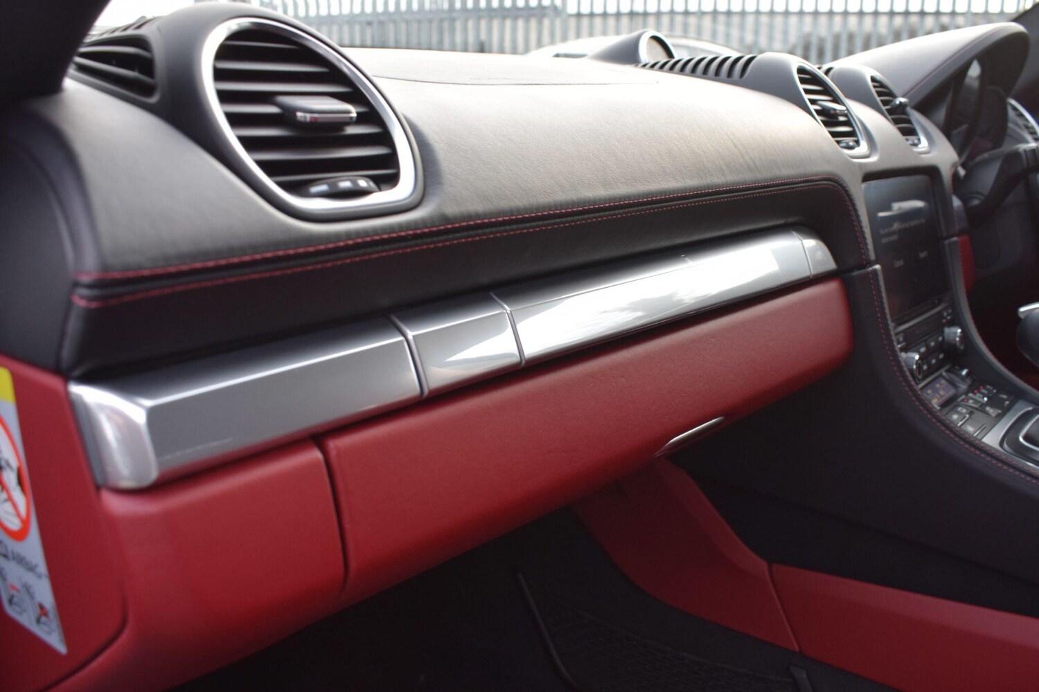 Used Porsche Cayman 2017 for sale - 77978373: Photo 22